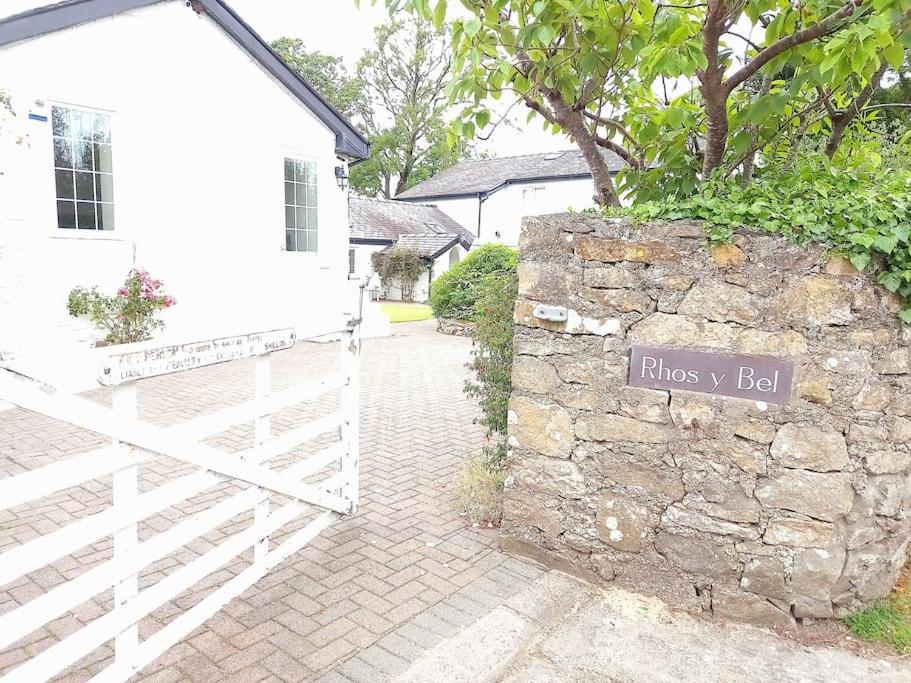Rhos Y Bel Cottage Angelsey Llangadwaladr  Exterior photo